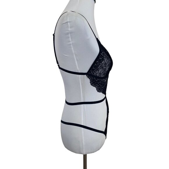 Victoria's Secret Very Sexy Strappy Lace Teddy, Chantilly Black Thong Back Small - Picture 2 of 8